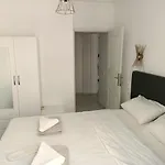 Vienna アパートホテル 3*
