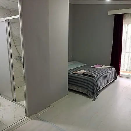 Vienna Aparthotel 3*